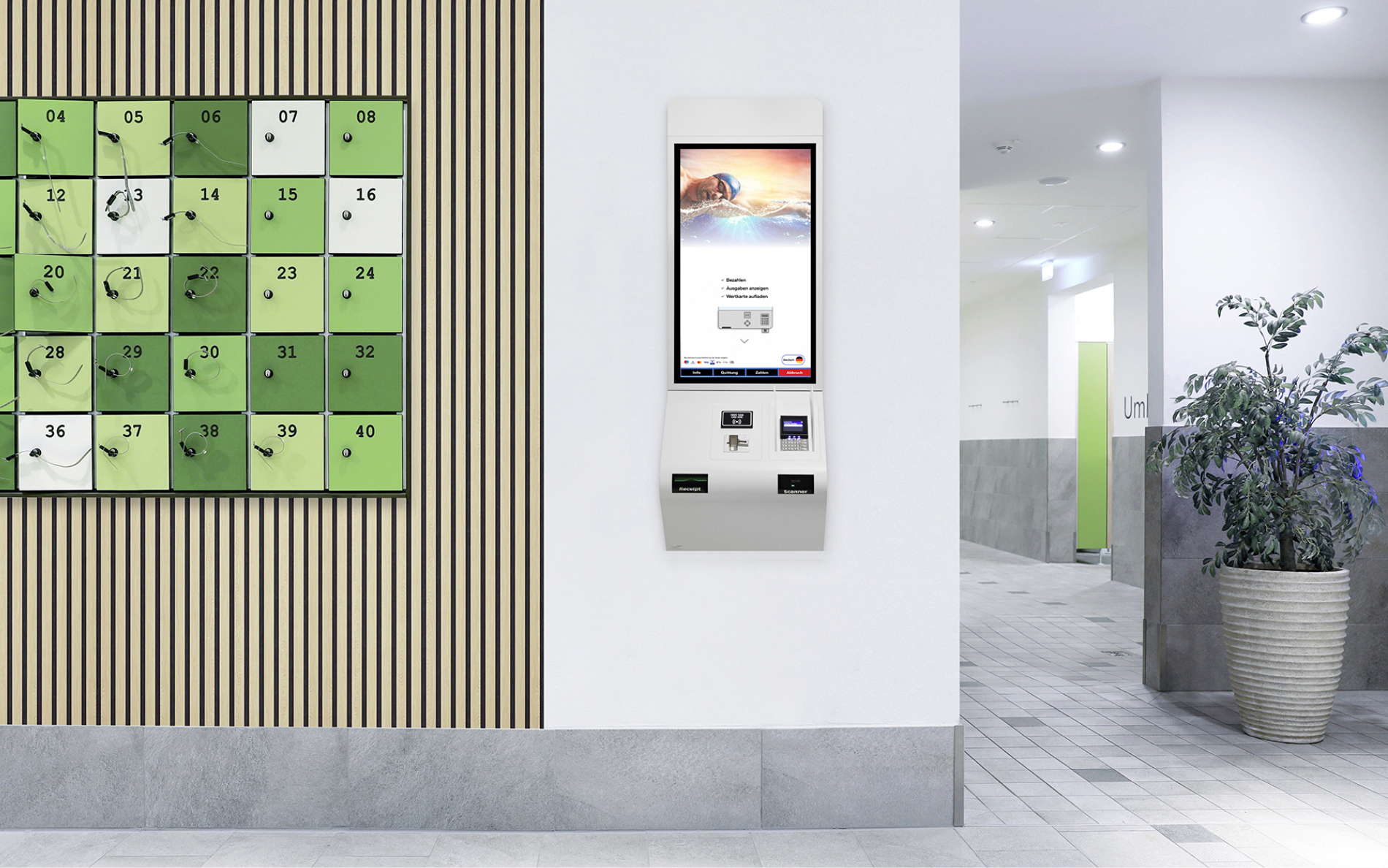 Hotelflur mit Spinden auf der linken Seite und rechts ein Self Service Terminal an der Wand